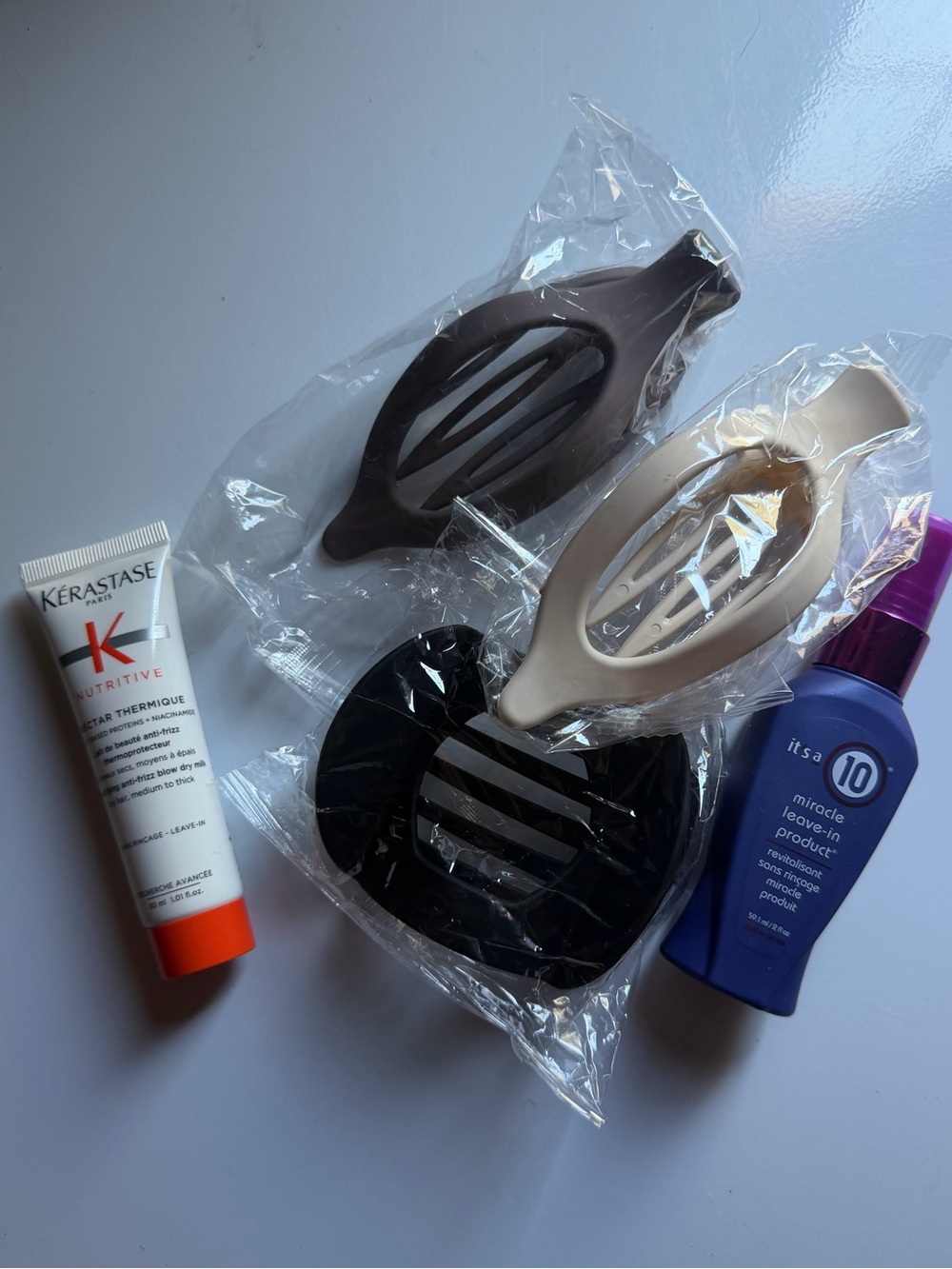 NEW Hair Clip Set with Neutral Flat Clips Kerastase & It's a 10 Leave-in Bundle